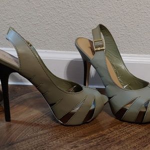 Green heels 8.5